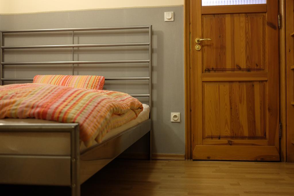 فروتسواف Academus Pub & Guest House المظهر الخارجي الصورة